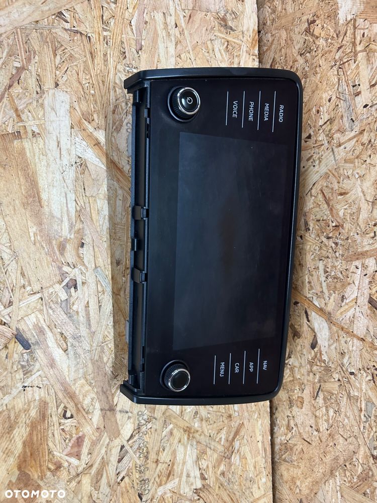 Skoda Octavia III lift wyświetlacz ekran  5E0919605M - 4