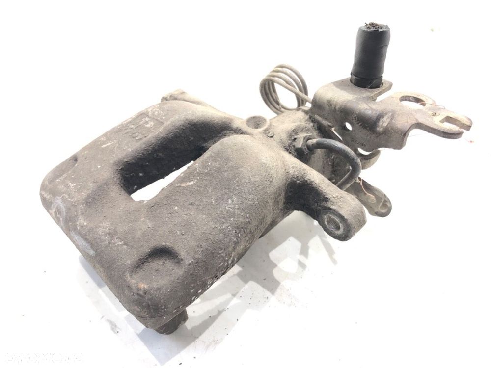 ZACISK PRAWY TYŁ  VW CADDY III Nadwozie pełne/minivan (2KA, 2KH, 2CA, 2CH) 2004 - 2015 2.0 SDI 51 - 1