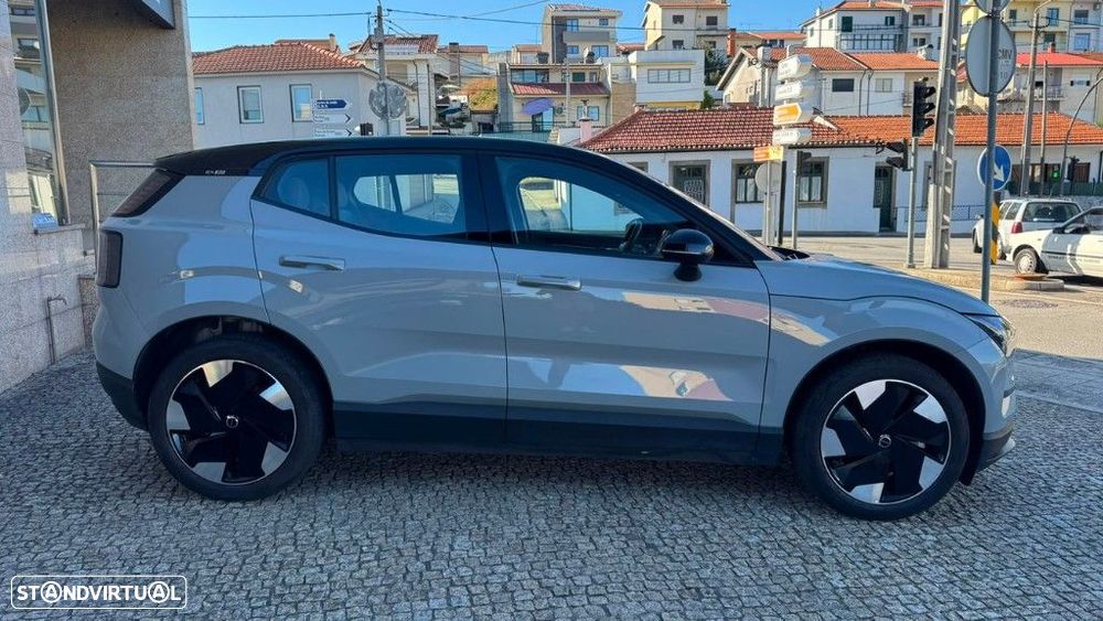 Volvo EX30 69 kWh Single Motor Extended Range Plus - 7