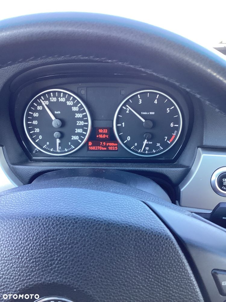 BMW Seria 3 320i - 33