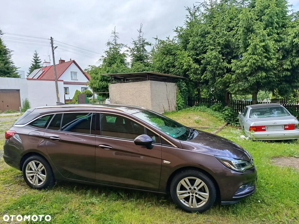 Opel Astra 1.4 Turbo Exklusiv - 3