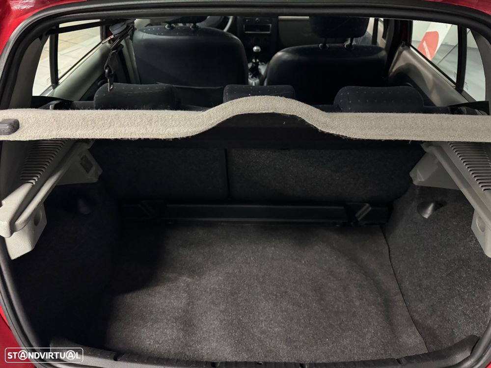 Renault Clio 1.2 16V Confort Dynamique - 11