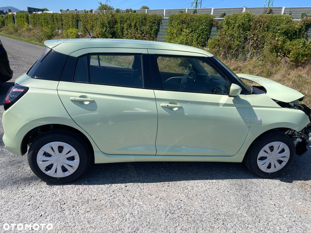 Suzuki Swift 1.2 Dualjet Hybrid Allgrip Comfort - 3