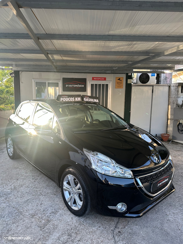 Peugeot 208 1.2 VTi SE Style