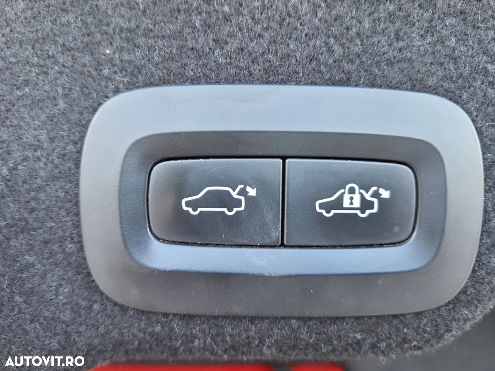 Volvo S90 - 13