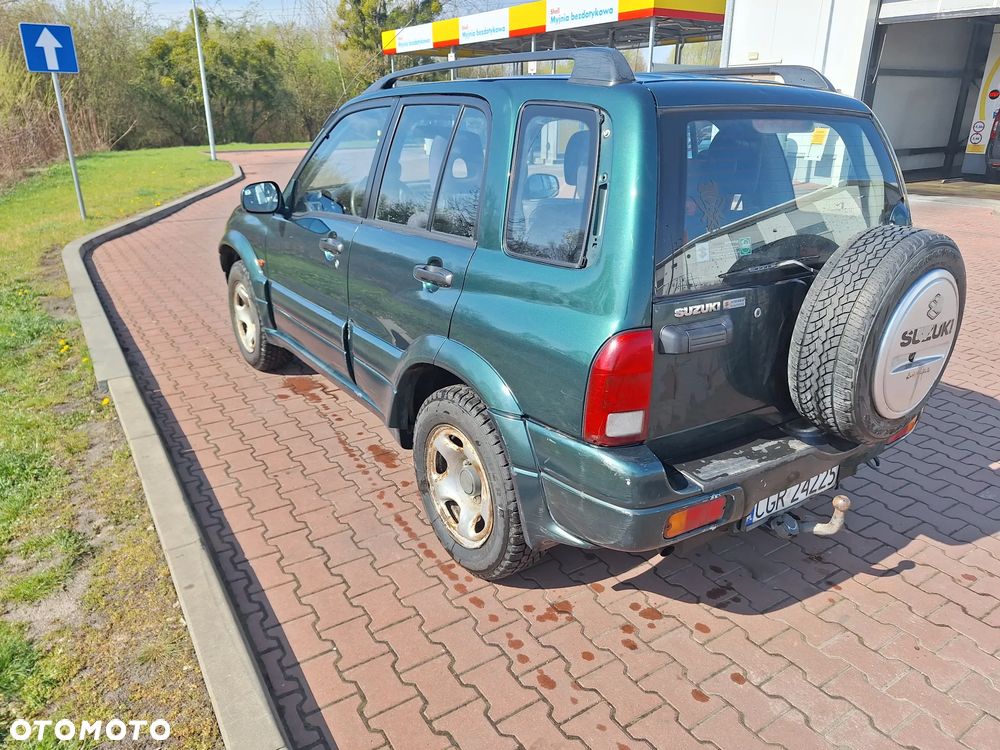 Suzuki Grand Vitara 2.0 - 5