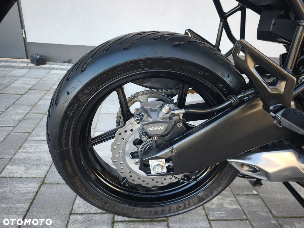 Kawasaki Versys 650 - 11