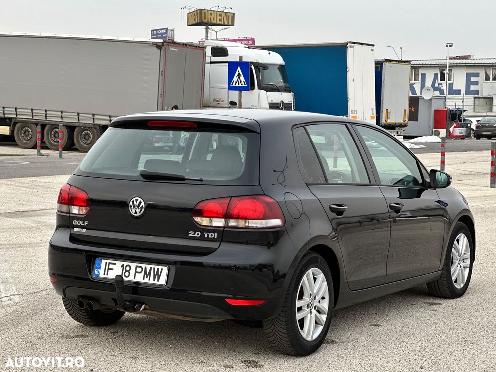 Volkswagen Golf 2.0 TDI DPF Highline - 5