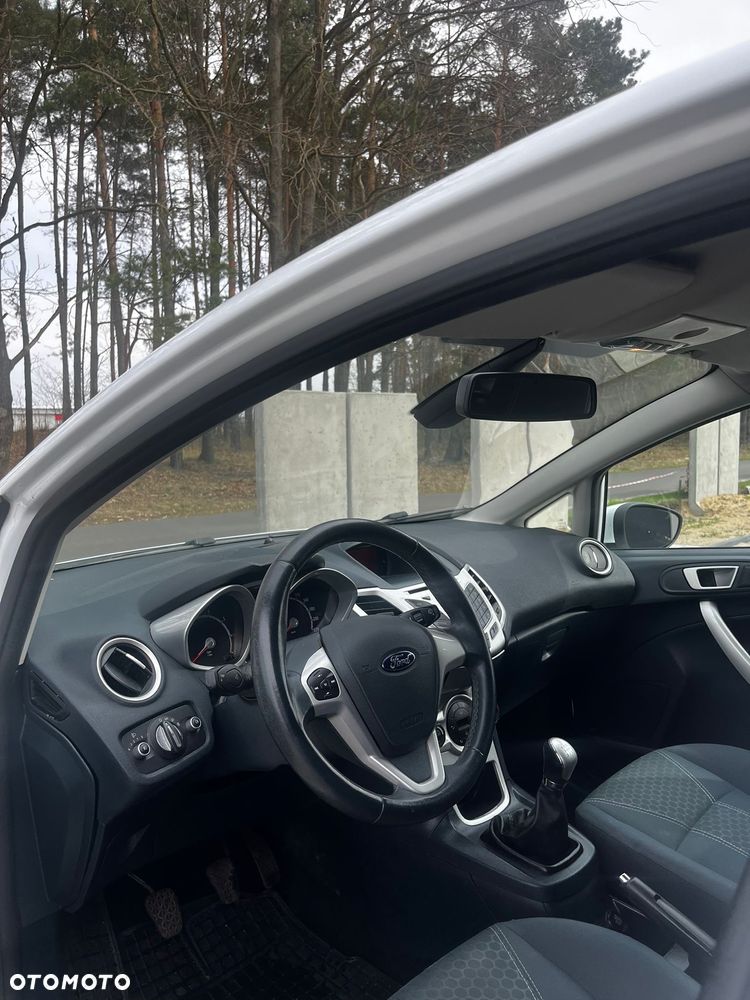 Ford Fiesta 1.25 Titanium X - 9