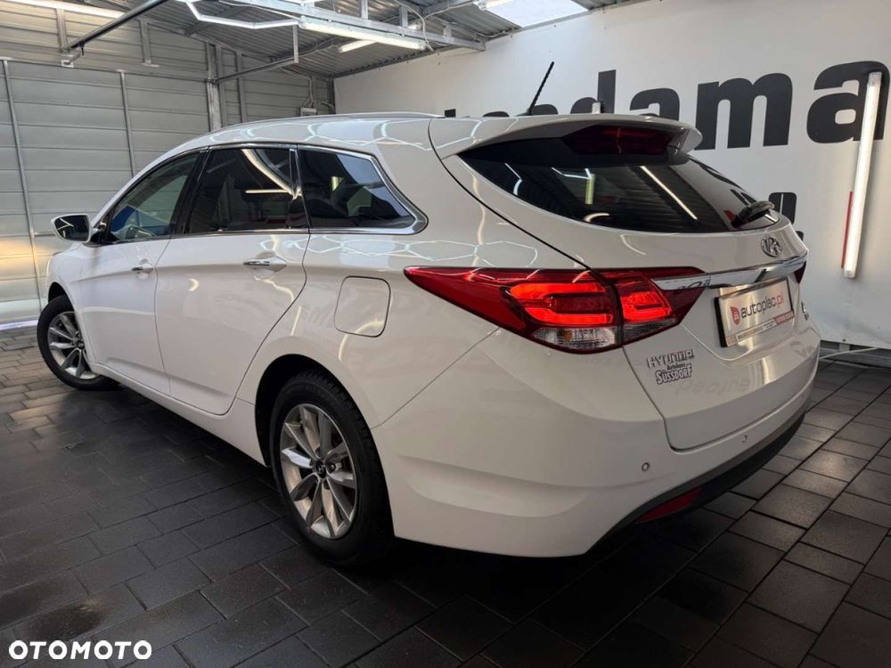 Hyundai i40 Kombi blue 1.7 CRDi Premium - 13
