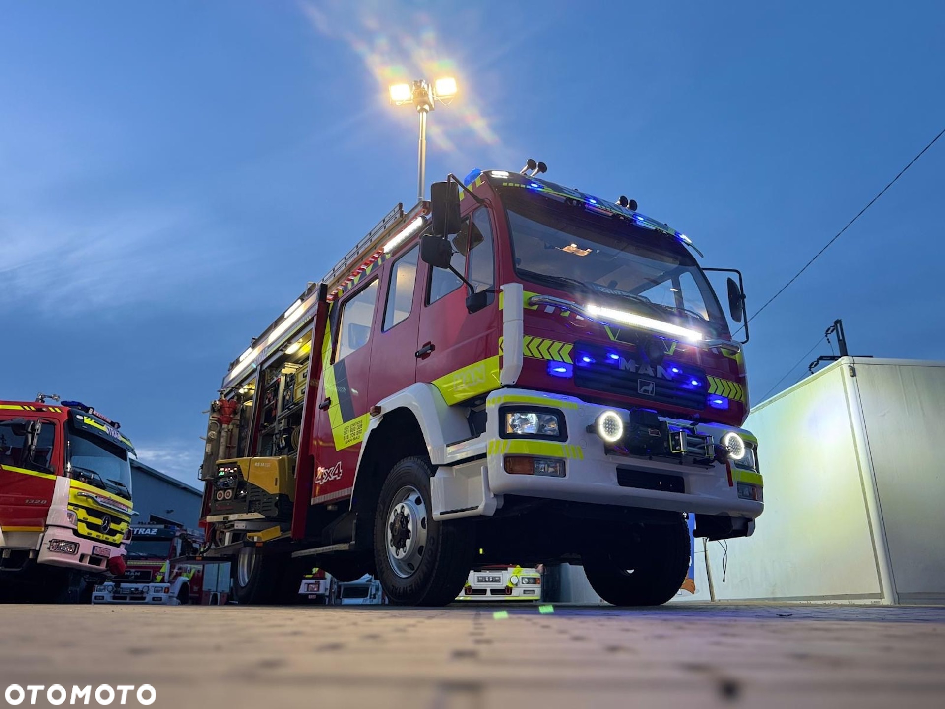 MAN Straż pożarna, Pojazd pożarniczy, Wóz strażacki, MAN L80 średni GBA 4x4 CNBOP, wyciągarka, 3200l wody, reduktor, blokady, mosty - 13