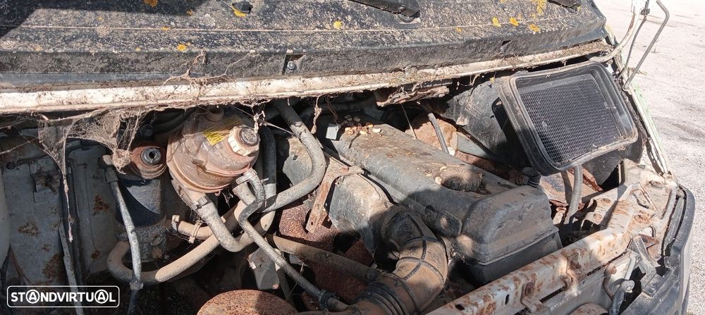 Vende-se Renault Trafic - 2