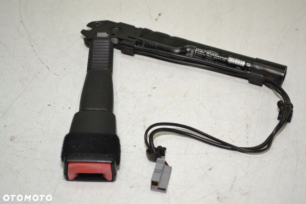 BMW E81 E84 E87 E90 E92 NAPINACZ PASA PRAWY PRZÓD PRZEDNI 7213564 - 1