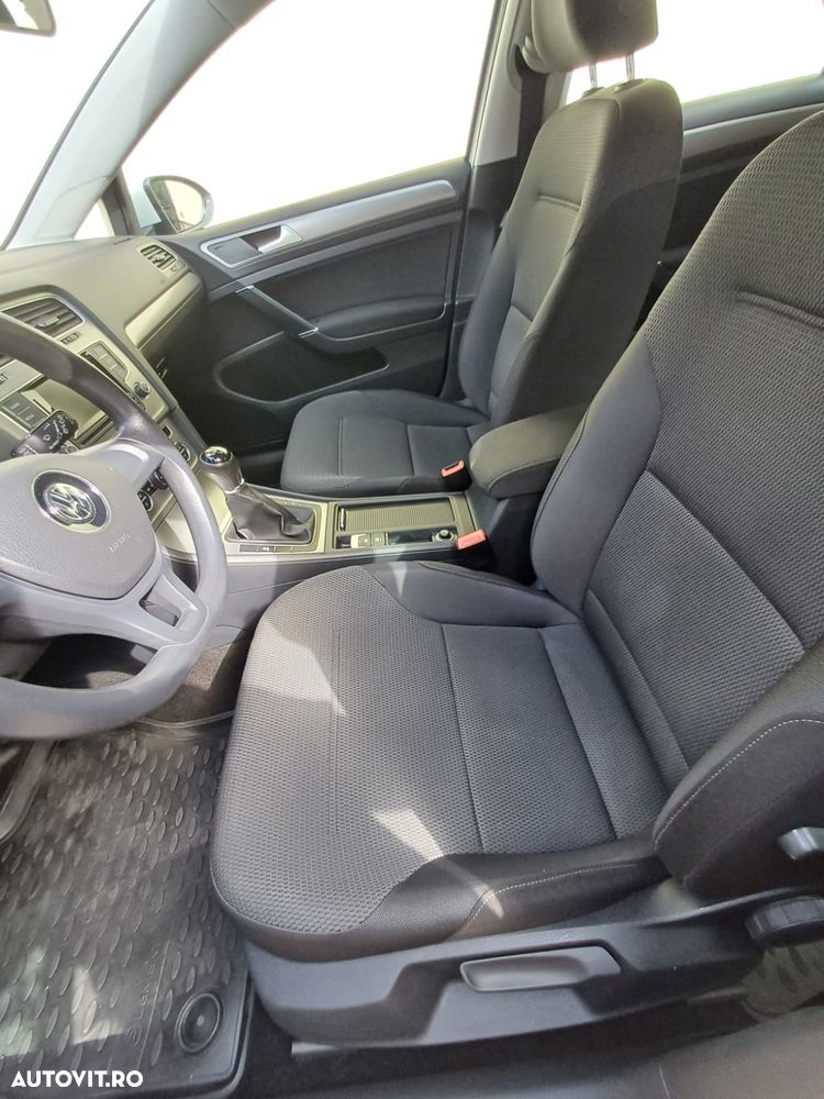 Volkswagen Golf 1.6 TDI DPF BMT Comfortline - 8