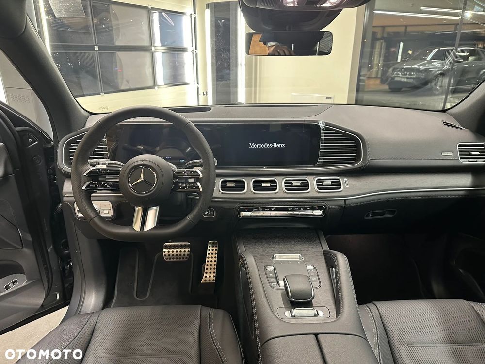Mercedes-Benz GLE - 22