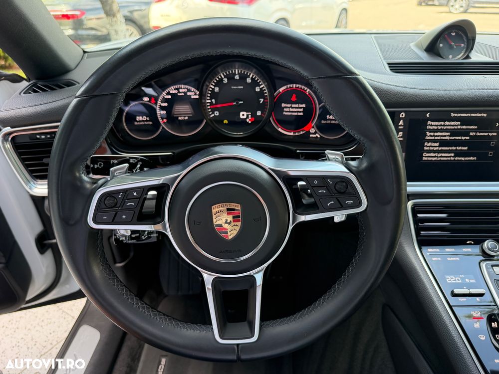 Porsche Panamera 4S Executive - 16