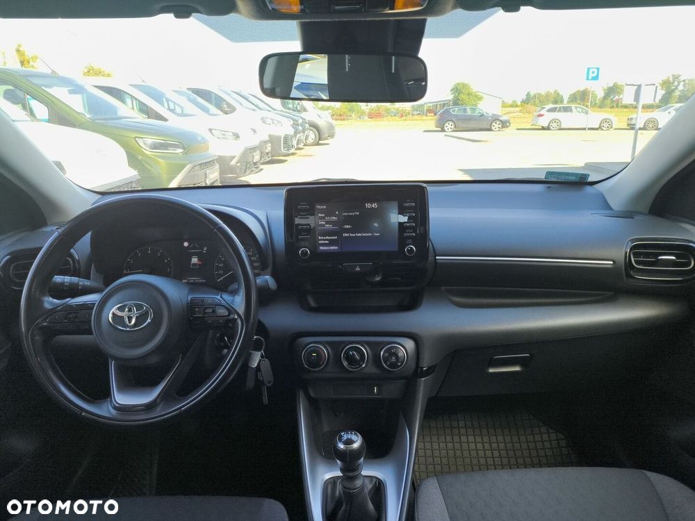 Toyota Yaris - 11