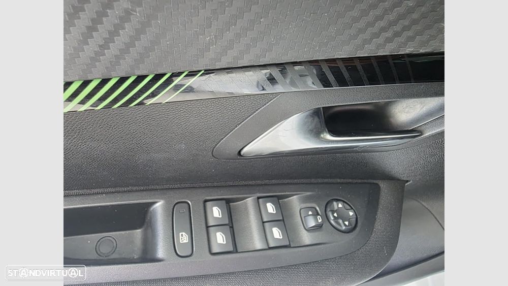 Peugeot 208 1.2 PureTech Active — fotografia 11