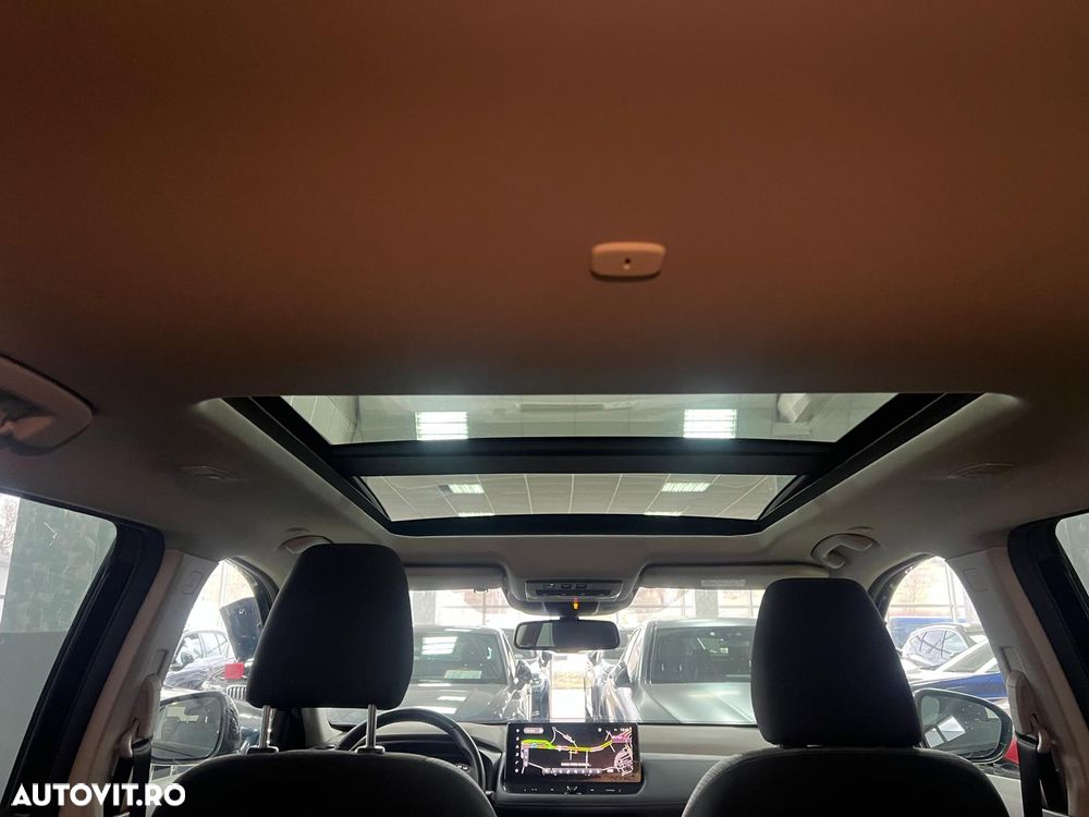 Nissan X-Trail ePower 5 locuri N-Connecta - 12