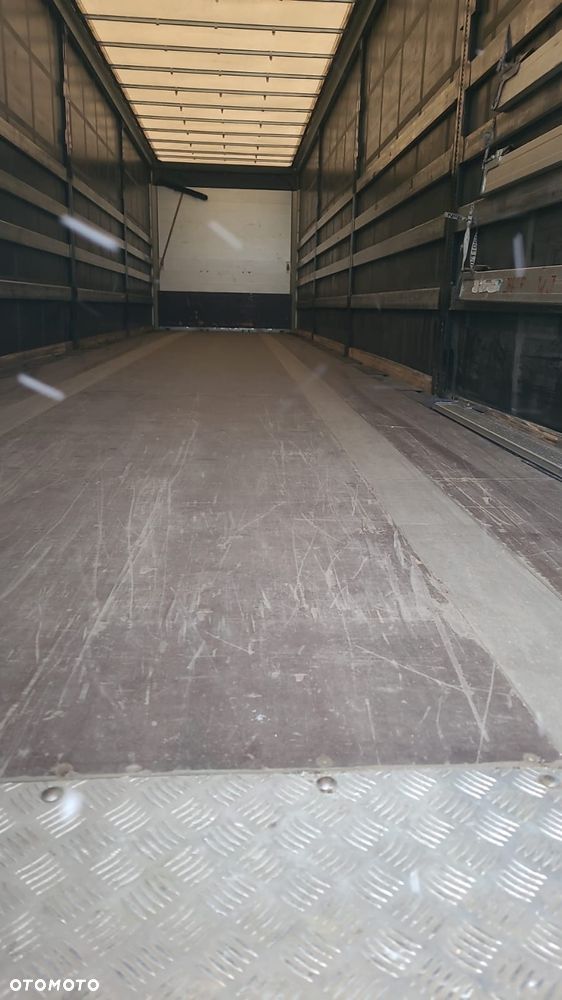 Schwarzmuller S1 - 5