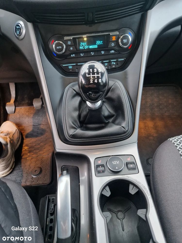 Ford Kuga 1.5 EcoBoost 2x4 SYNC - 16