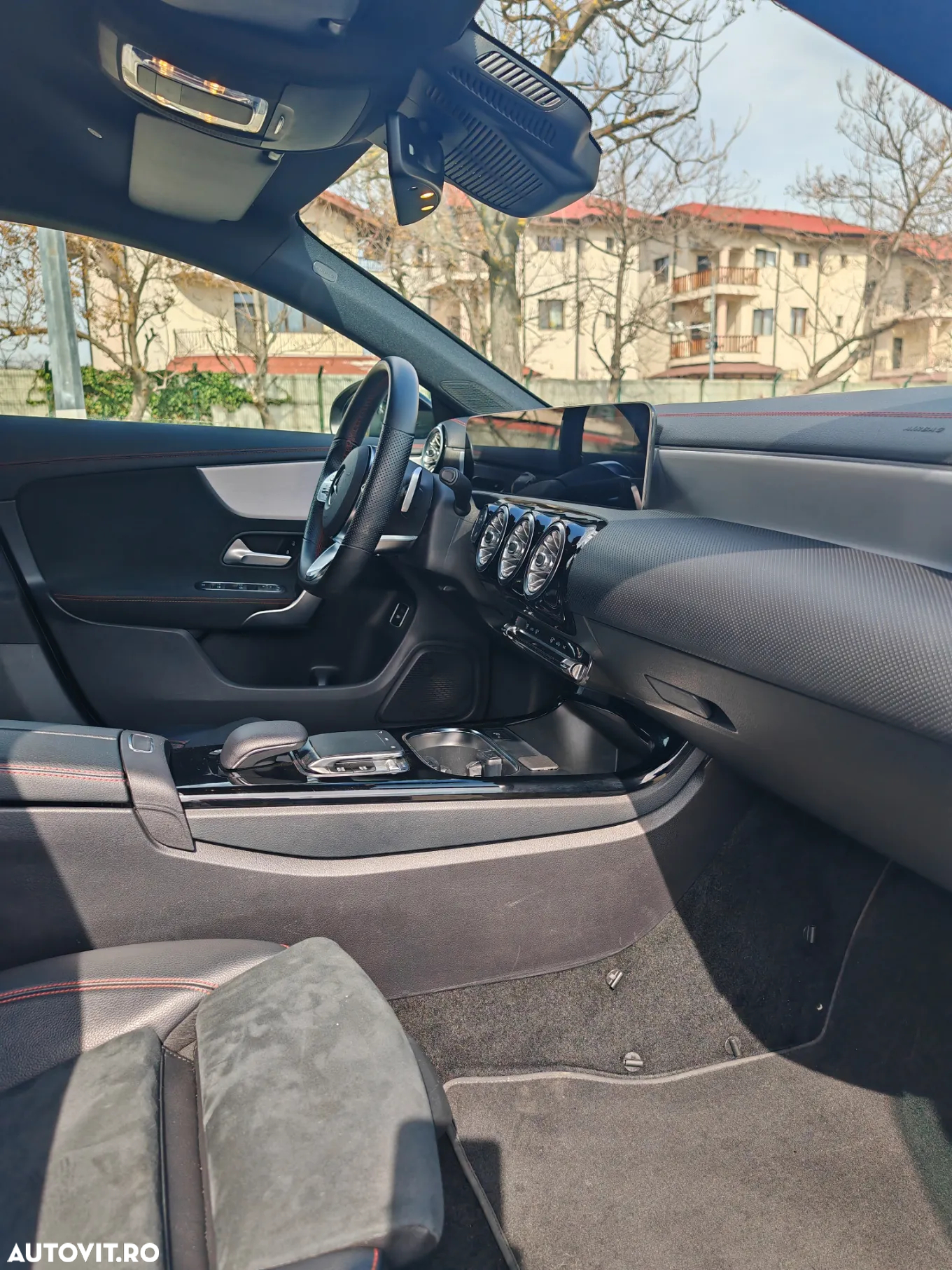 Mercedes-Benz CLA 250 4Matic 7G-DCT AMG Line - 11