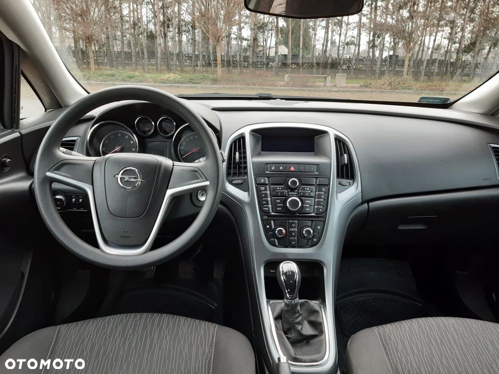 Opel Astra 1.6 Color Edition - 12