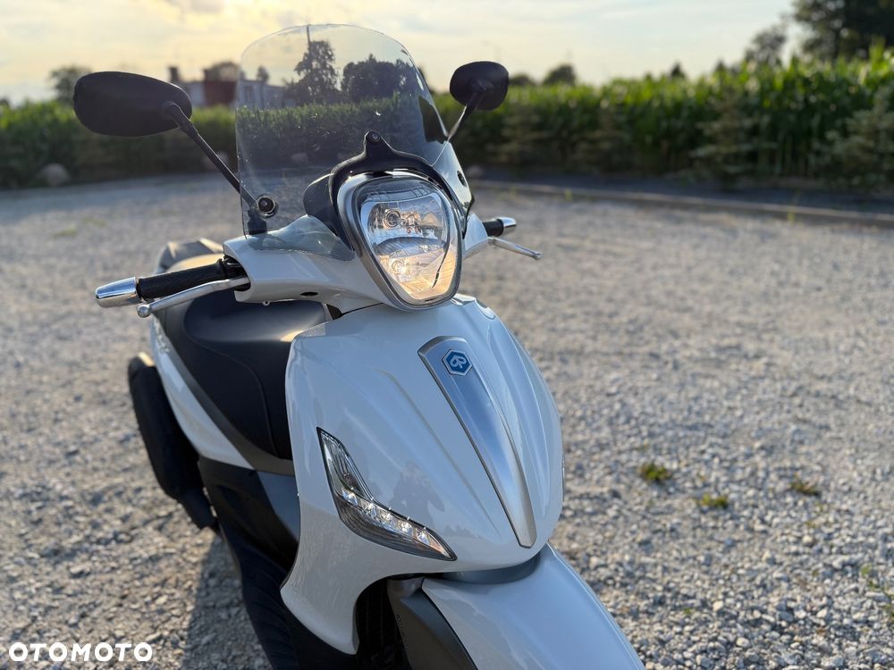 Piaggio Beverly - 24