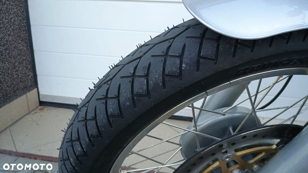 Royal Enfield Continental - 16