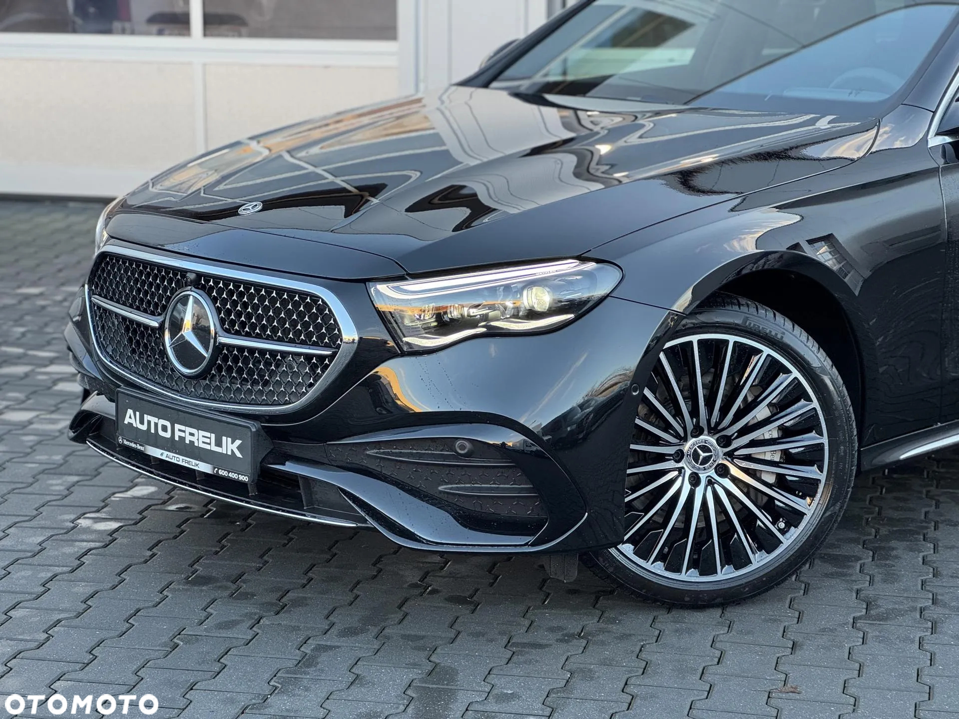 Mercedes-Benz Klasa E 220 d 4Matic 9G-TRONIC - 3