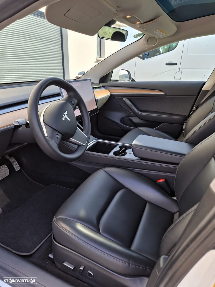 Tesla Model 3 Standard Range Plus RWD - 4