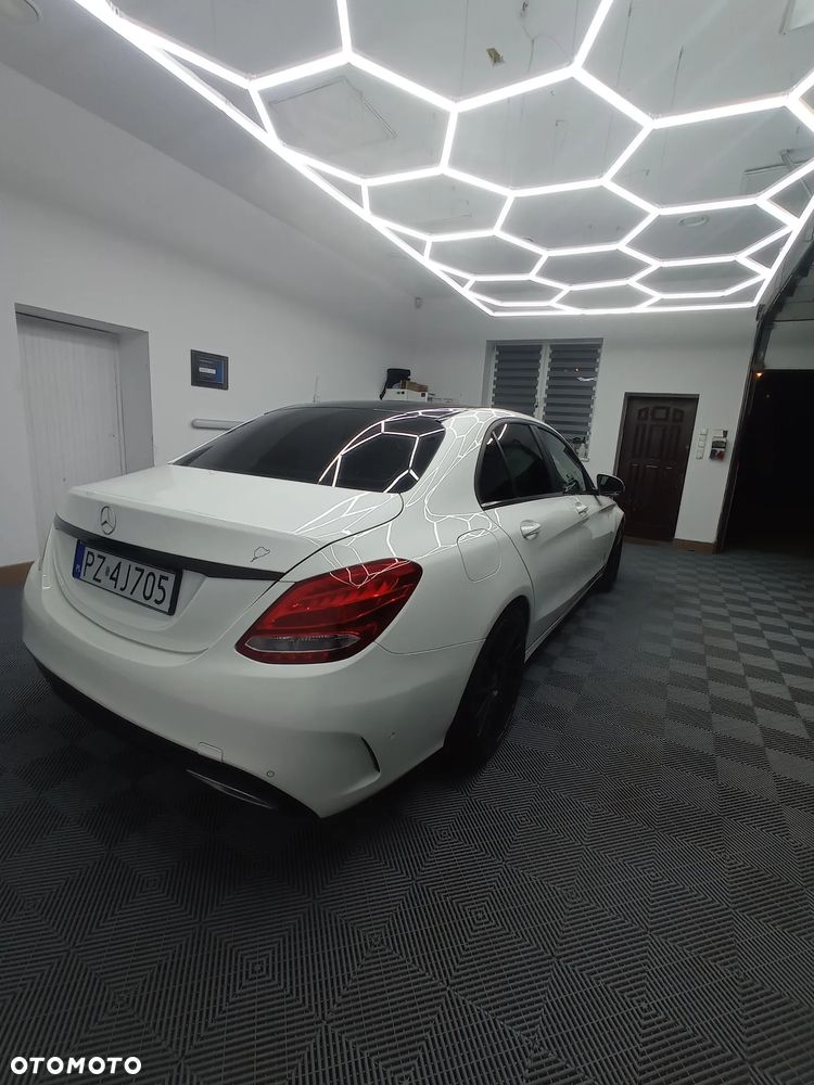 Mercedes-Benz Klasa C 200 CGI BlueEff Classic - 13