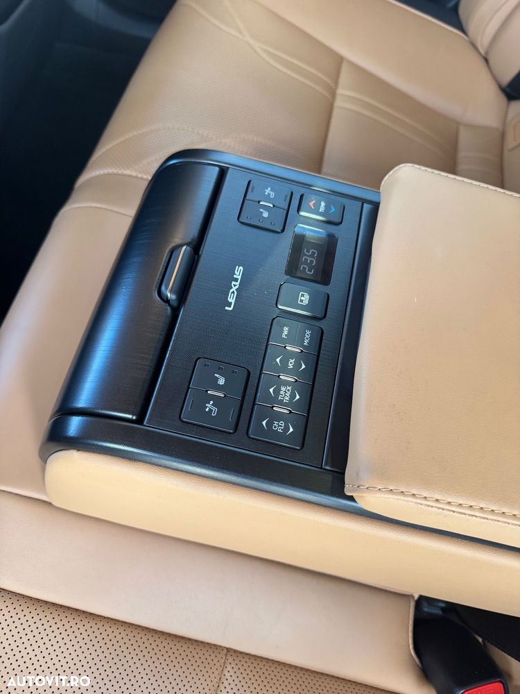 Lexus Seria ES 300h 2.5 TNGA HV 25H- 4X2 CVT Luxury - 8