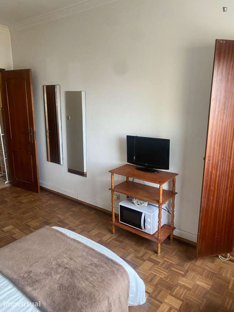 Quarto - localizado em Lisbon - Grande imagem: 3/7