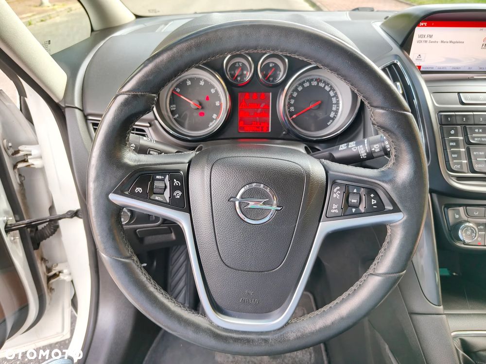 Opel Zafira - 32