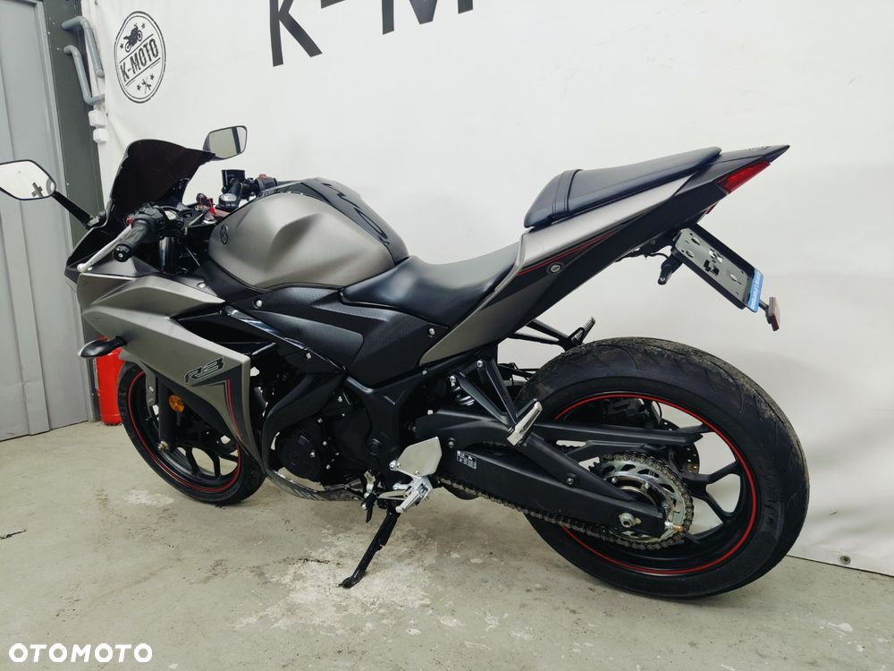 Yamaha R3 - 22