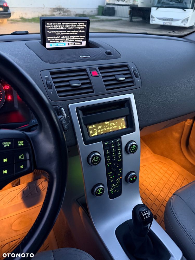 Volvo V50 - 9