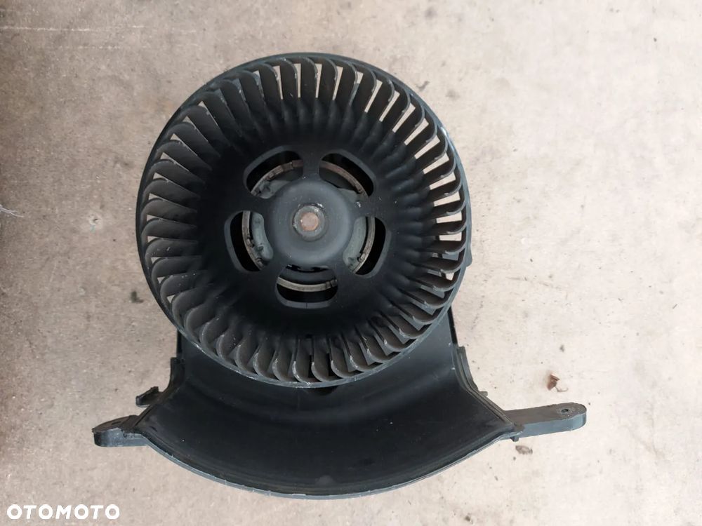 Wentylator Dmuchawa Nawiewu Renault Scenic II F666583V