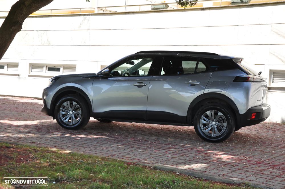 Peugeot e-2008 Style - 8