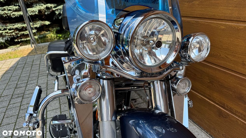 Harley-Davidson Touring Road King - 11