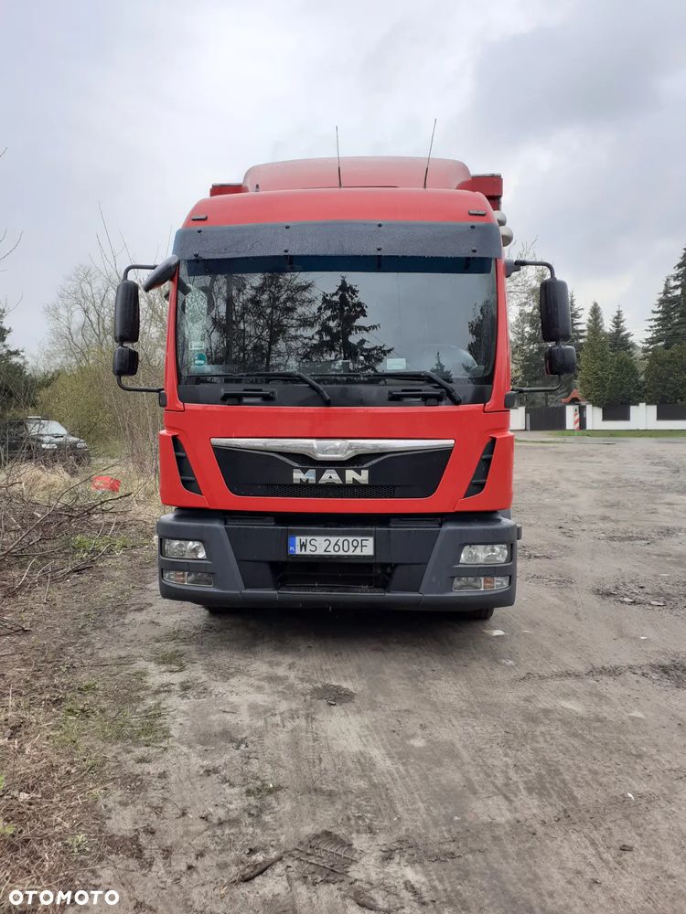 MAN 12 220 - 4