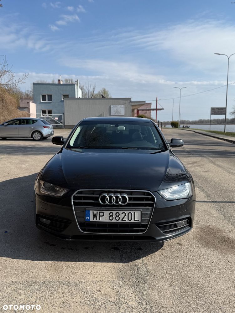 Audi A4 Limousine - 3