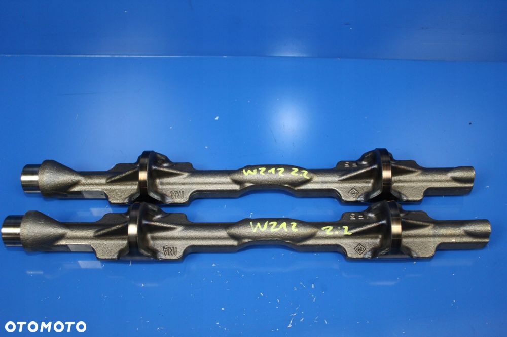 E-KLASA W212 W204 2.2 CDI 651 WAŁEK BALANSOWY - 1