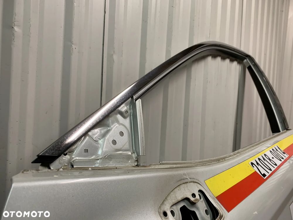 TOYOTA CAMRY VIII 2017- DRZWI LEWE PRZÓD PRZEDNIE CHROM LISTWA - 4