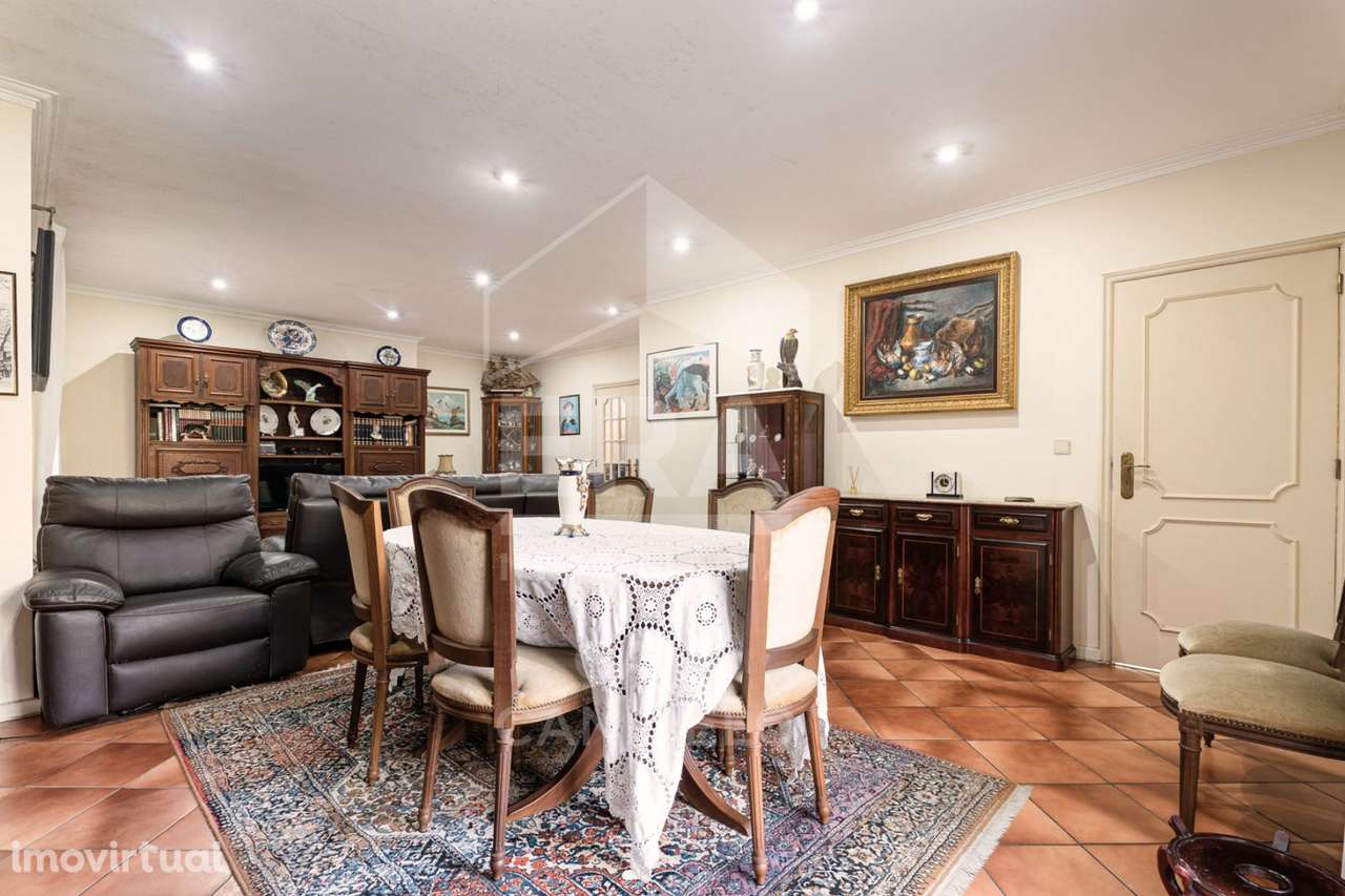 T3 Espaçoso no centro da cidade - Grande imagem: 2/25