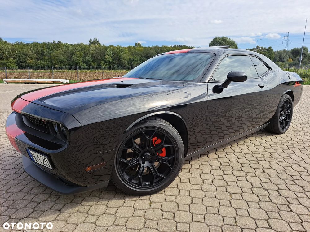 Dodge Challenger - 5