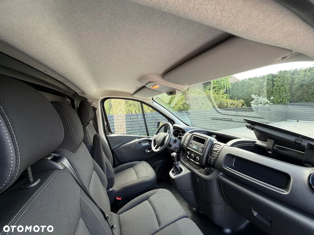 Renault TRAFIC VAN EXTRA L2H1, MAXI LONG, MOCNY SILNIK Euro 6 CI, 2.0 DCI 120KM, ROZRZĄD NA ŁAŃCUCHU, REFLEKTORY LED PURE VISION, KOLOR SPEC. CZARNY METALICZNY, DESIGN BUSINESS+ PAKIET FULL LED + PAKIET CHROM, MOBILNE BIURO, Furgon+ PEŁNA ZABUDOWA ŁADOWNI, Duża ładowność: 1168kg, Długa paka 3m, Pojemność 6,7m3 - 41
