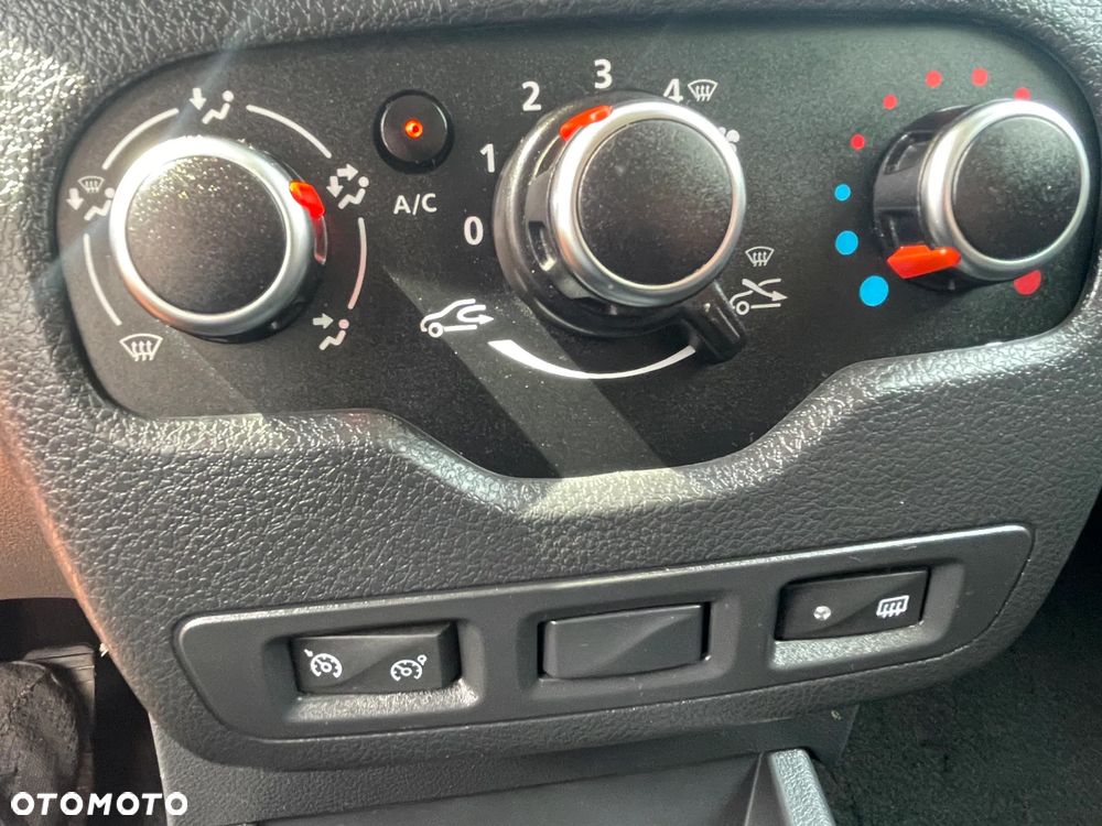 Dacia Lodgy Blue dCi 115 (7-Sitzer) Stepway Selection Blue - 26
