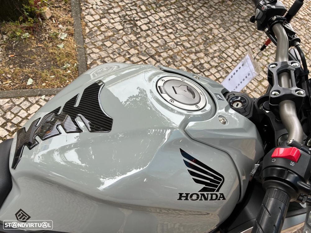 Honda CB 650 RA - 10