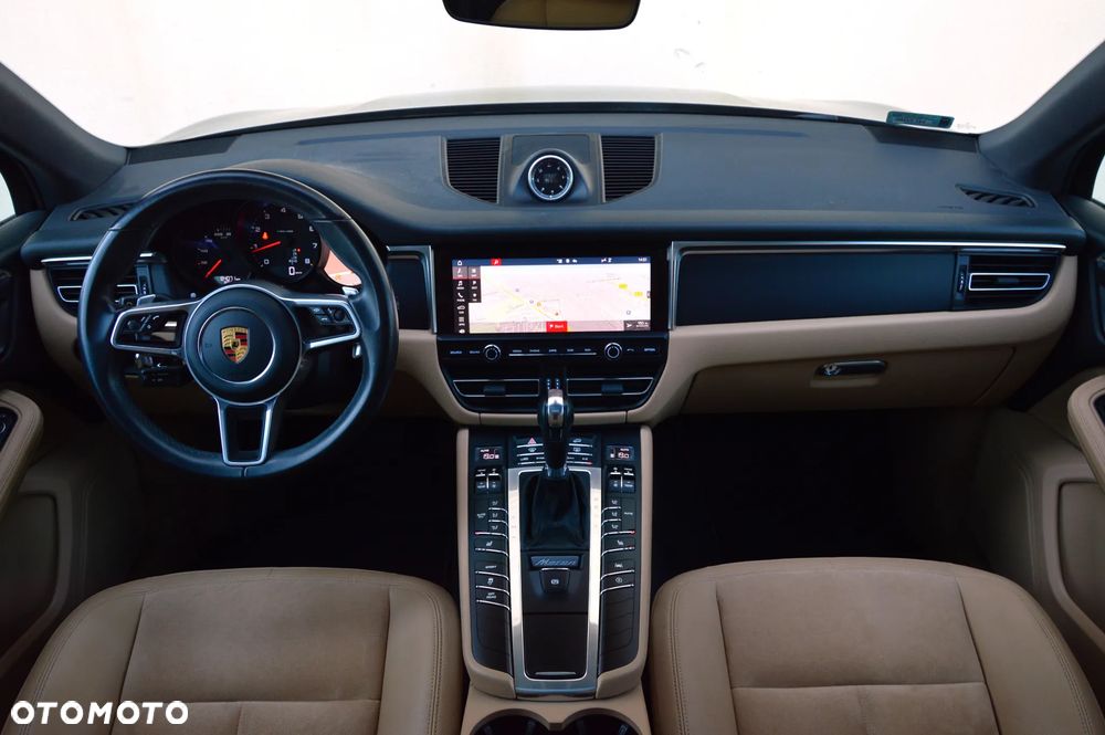 Porsche Macan - 3
